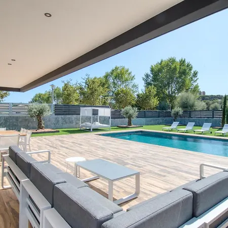Moderne Avec Piscine فيلة *